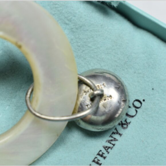 Tiffany & Co Mother of Pearl Sterling Silver Teething Ring Rattle Rare - Picture 3 of 3